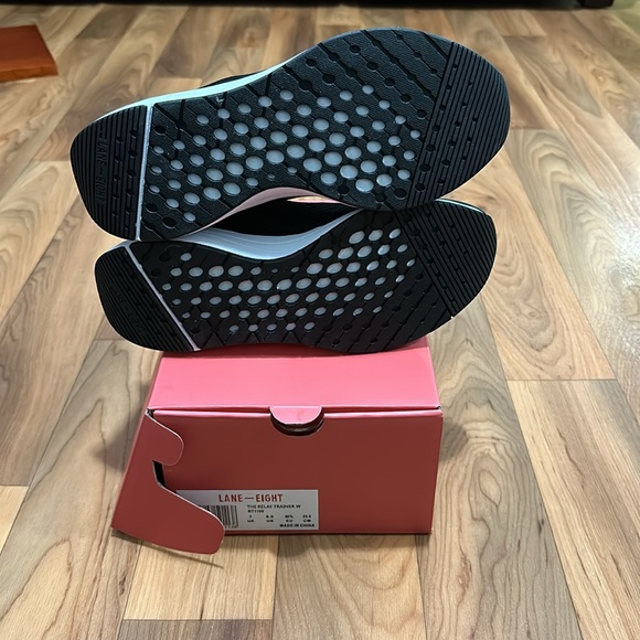Lane-Eight Unisex Relay Trainer Breeze Size 8 - Picture 3 of 5
